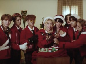 Stray Kids Christmas Evel MV